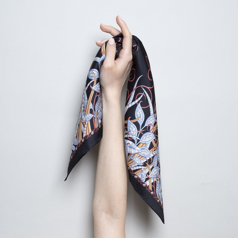 Bandana Boteh Nero Beige