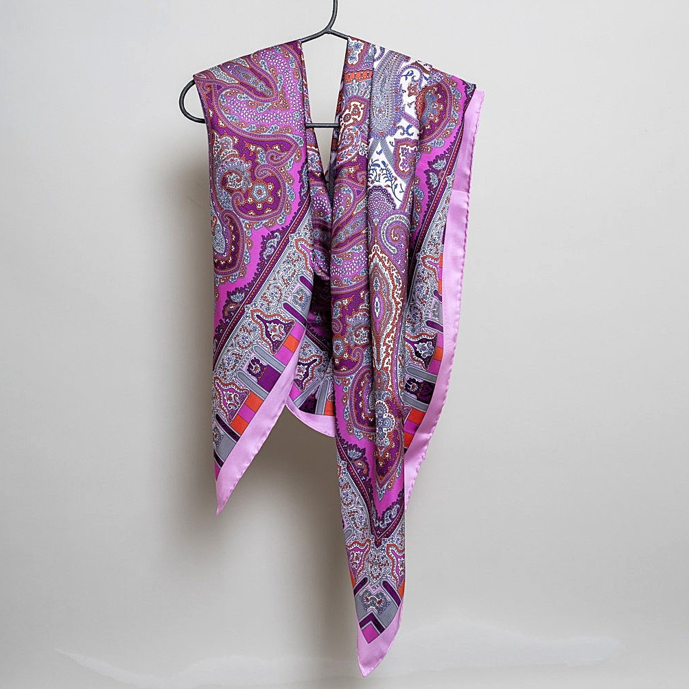 Grand Foulard Tabriz Rosa